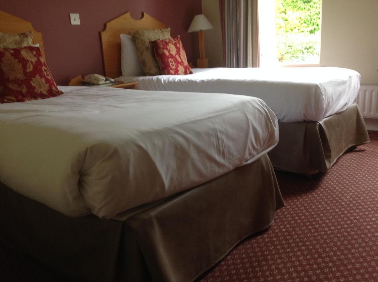 Glenwood House Hotel Carrigaline Phòng bức ảnh