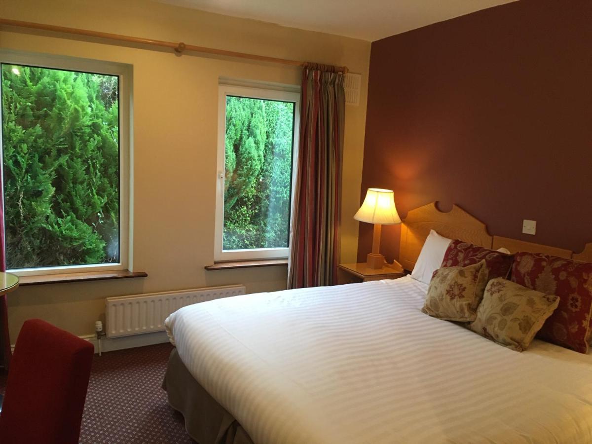 Glenwood House Hotel Carrigaline Phòng bức ảnh