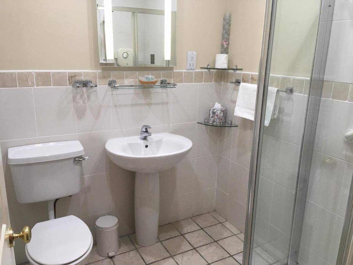 Glenwood House Hotel Carrigaline Ngoại thất bức ảnh