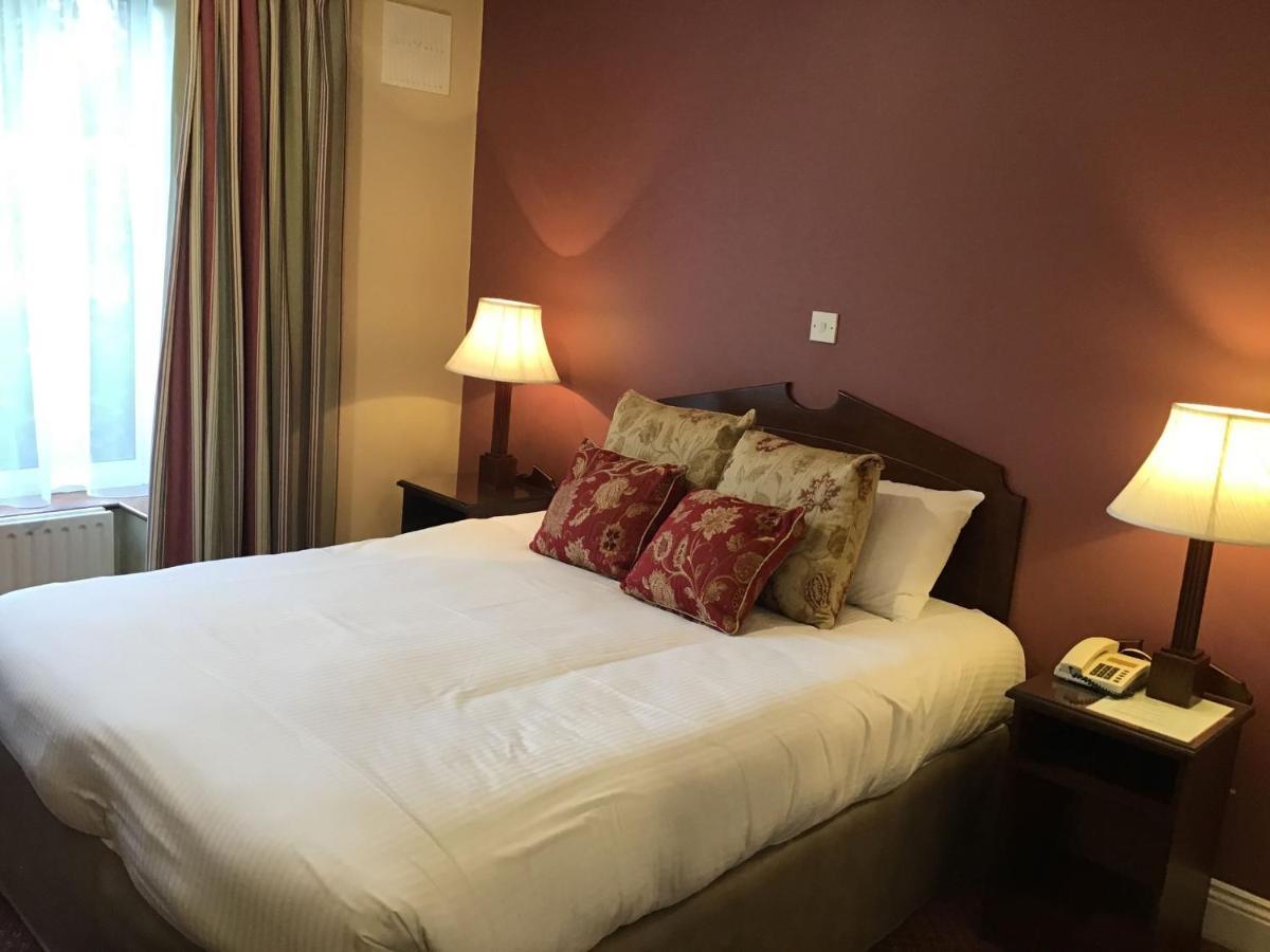 Glenwood House Hotel Carrigaline Ngoại thất bức ảnh